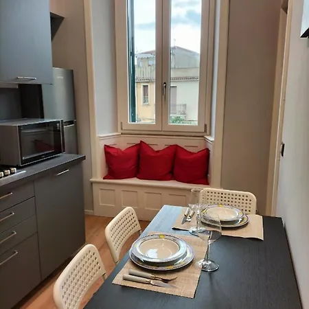 Start Living House